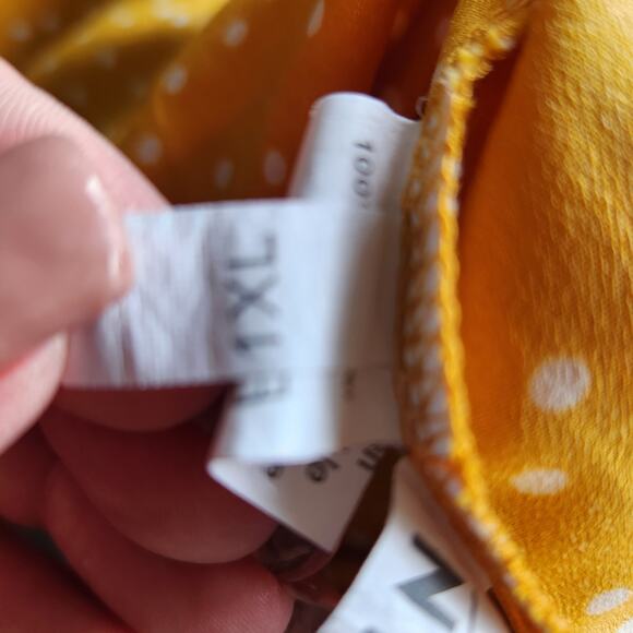 Shein Polka Dot Ruffle Cami Yellow White Size 1XL - Picture 6 of 6